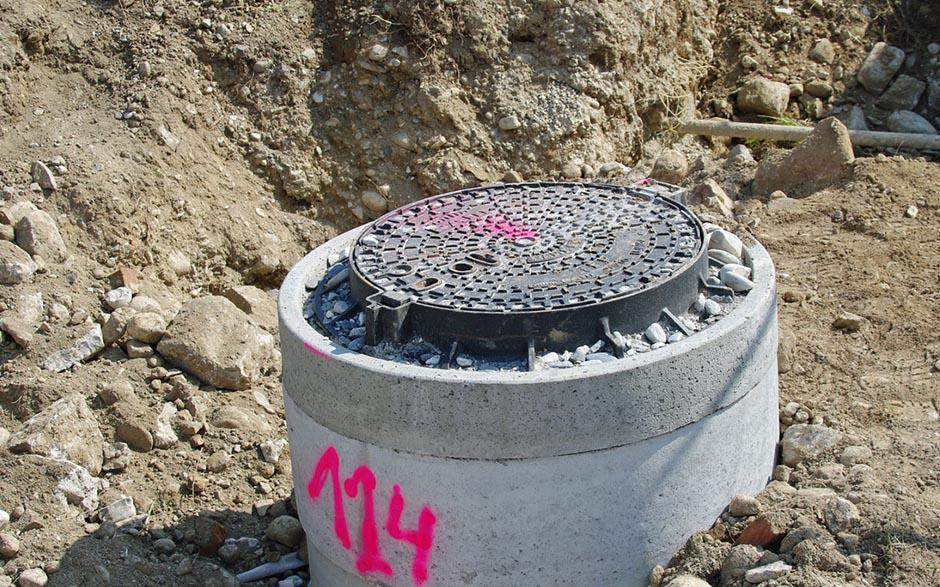 comment déboucher les toilettes avec une bouteille Mantes-la-Jolie
